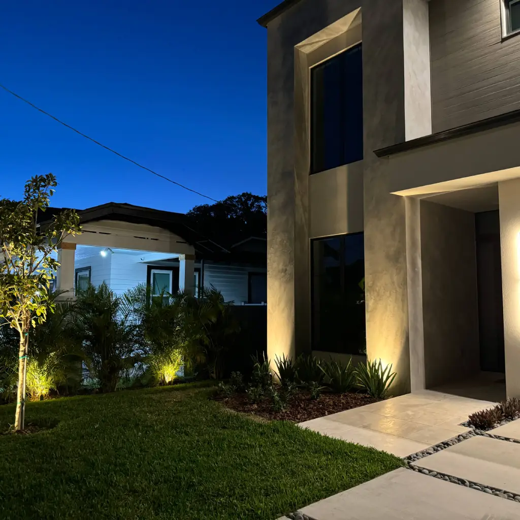 landscape lighting in Brandon - 6 Tampa Landscape Lighting Installation